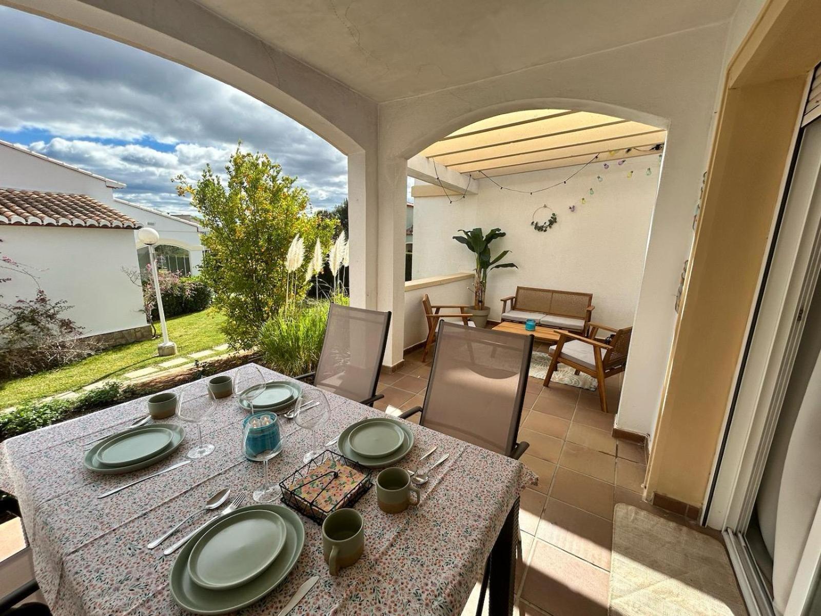 Отель Casa Feliz Beniarbeig Экстерьер фото